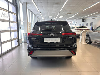 2025 Toyota Highlander IV (XU70), чёрный, 6650000 рублей, вид 4