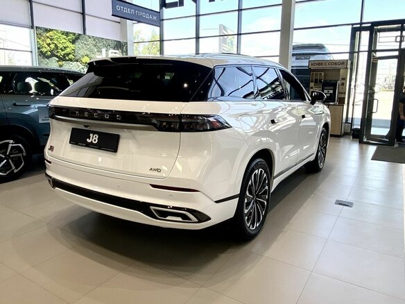 2026 Jaecoo J8, белый, 4645000 рублей - вид 4