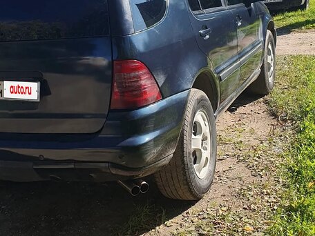 2002 Mercedes-Benz M-Класс 320 I (W163) Рестайлинг, чёрный, 500000 рублей, вид 3