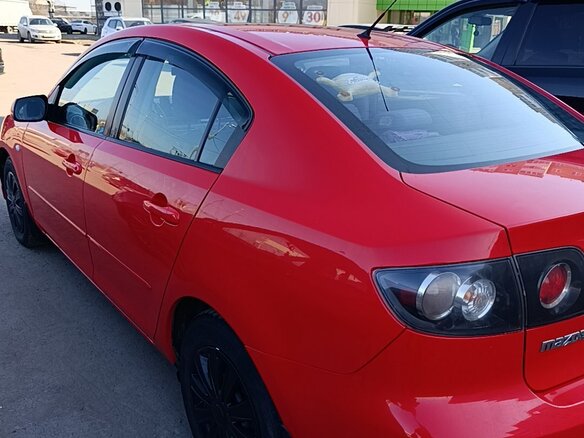 2006 Mazda 3 I (BK) Рестайлинг, красный, 400000 рублей - вид 3