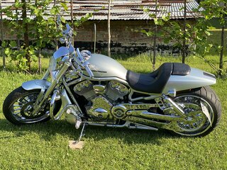 2012 Harley-Davidson V-Rod, серебристый, 2600000 рублей, вид 1