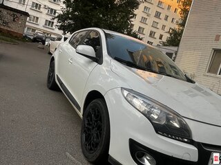 2014 Renault Megane III Рестайлинг, белый, 734999 рублей, вид 2