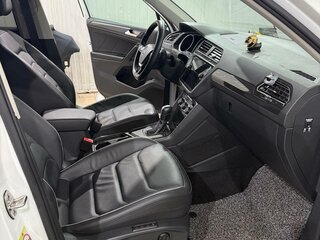 2019 Volkswagen Tiguan II, белый, 3230000 рублей, вид 4