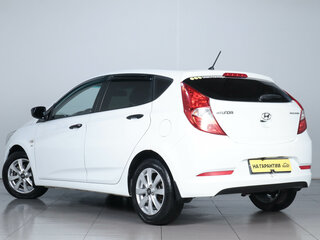 2014 Hyundai Solaris I Рестайлинг, белый, 970000 рублей, вид 4