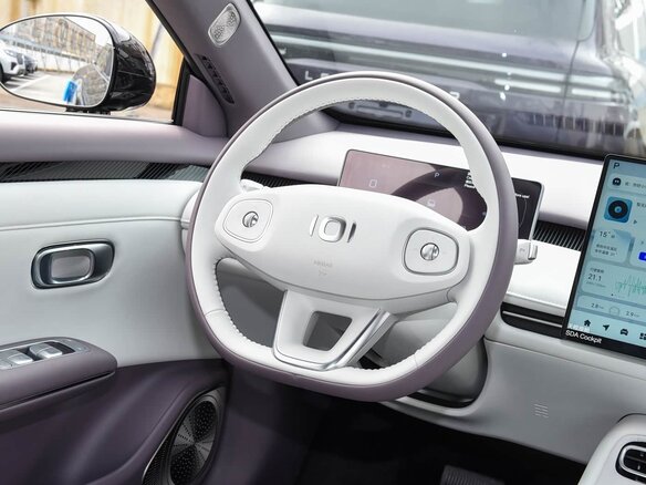 2026 Changan Qiyuan A06 28.39 kWh, чёрный, 2797900 рублей - вид 8
