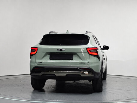 2023 Chevrolet Trax II, зелёный, 1863000 рублей, вид 4