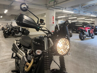 2024 Triumph Scrambler, чёрный, 1050000 рублей, вид 5