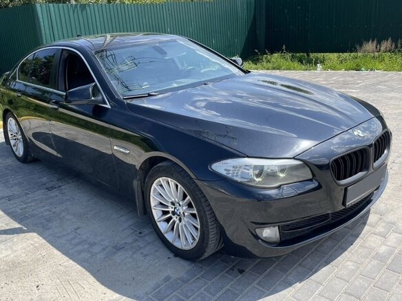2011 BMW 5 серии 523i VI (F10/F11/F07), чёрный, 1480000 рублей - вид 1
