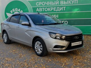2017 Lada (ВАЗ) Vesta I, серебристый, 759000 рублей, вид 2