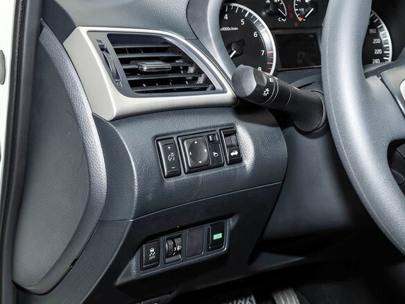 2026 Nissan Sylphy III (China Market) Рестайлинг, белый - вид 12