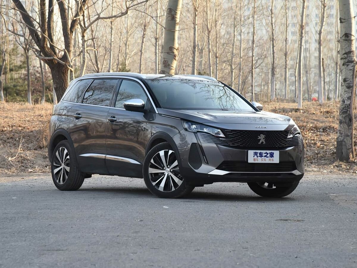 Открыть фотографии: Peugeot 5008 II Рестайлинг