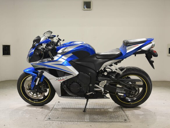 2007 Honda CBR 600RR, синий, 650000 рублей - вид 2