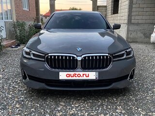 2022 BMW 5 серии 520i VII (G30/G31/G38) Рестайлинг, серый, 4550000 рублей, вид 2