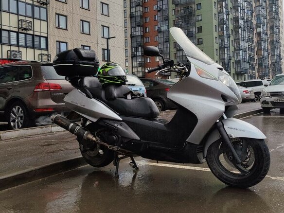 2005 Honda Silver Wing 400, серебристый, 210000 рублей - вид 3
