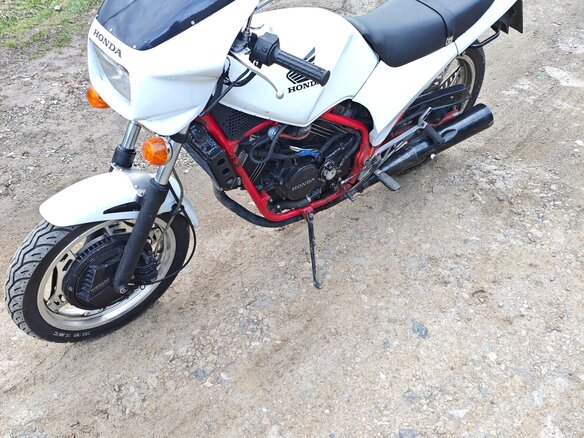1990 Honda VT 250, белый, 155000 рублей - вид 3