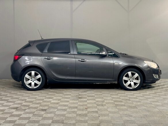 2011 Opel Astra J, серый, 599000 рублей - вид 5