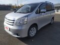 2008 Toyota Noah II (R70), серый, 950000 рублей - вид 8
