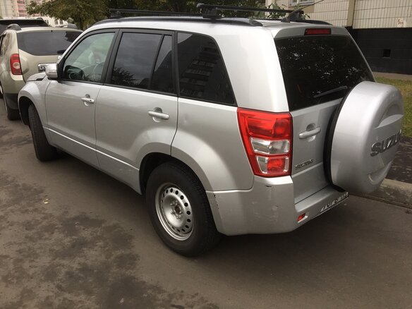 2011 Suzuki Grand Vitara II Рестайлинг, серебристый - вид 2