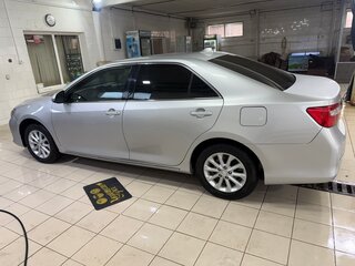 2014 Toyota Camry VII (XV50), серебристый, 1370000 рублей, вид 4