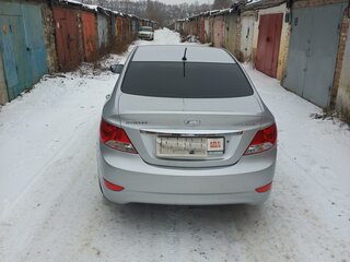2012 Hyundai Solaris I, серебристый, 910000 рублей, вид 5