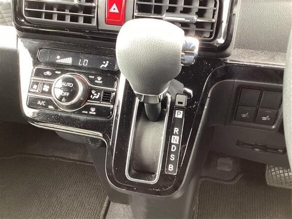 2021 Daihatsu Tanto IV, чёрный, 700000 рублей - вид 13