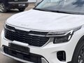 2023 Kia Seltos I Рестайлинг, белый, 1980000 рублей - вид 4