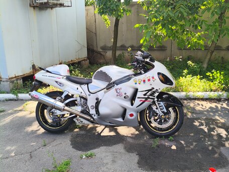 2002 Suzuki GSX 1300 R Hayabusa, белый, 450000 рублей, вид 4