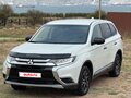 2017 Mitsubishi Outlander III Рестайлинг 2, белый, 1595000 рублей - вид 1