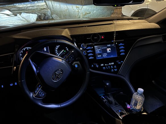 2020 Toyota Camry VIII (XV70), чёрный - вид 4