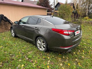 2011 Kia Optima III, золотистый, 1300000 рублей, вид 4