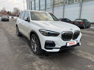 2019 BMW X5 30d IV (G05/G18), белый, 4850000 рублей, вид 2