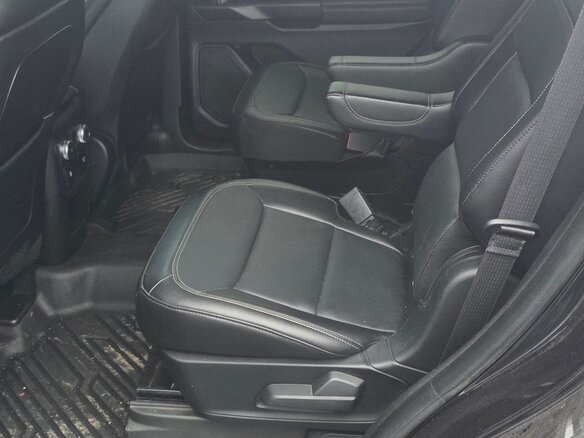 2020 Ford Explorer VI, чёрный, 3800000 рублей - вид 17