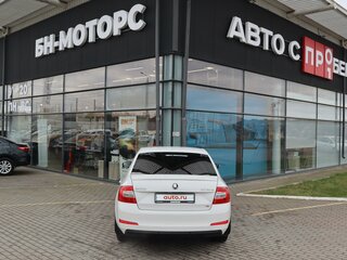 2013 Skoda Octavia III (A7), белый, 1700000 рублей, вид 5