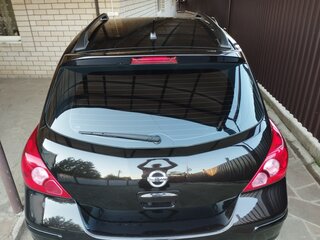 2013 Nissan Tiida I Рестайлинг, чёрный, 890000 рублей, вид 3