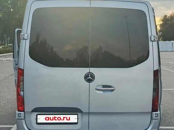 2018 Mercedes-Benz Sprinter, серебристый, 4050000 рублей - вид 6
