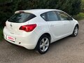 2011 Opel Astra J, белый - вид 8