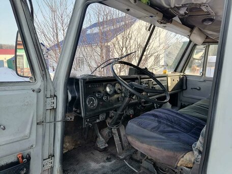 1992 КамАЗ 55102, серый, 700000 рублей, вид 2