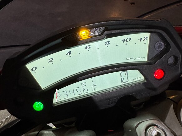 2013 Ducati Monster 1100, красный, 800000 рублей - вид 17