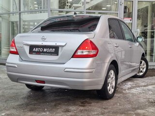 2011 Nissan Tiida I Рестайлинг, серебристый, 750000 рублей, вид 3