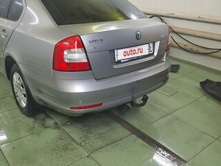 2011 Skoda Octavia II (A5) Рестайлинг, серебристый, 970000 рублей, вид 4