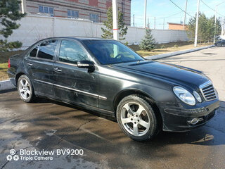 2003 Mercedes-Benz E-Класс 320 III (W211, S211), чёрный, 690000 рублей, вид 2
