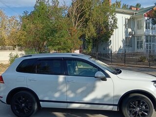 2012 Volkswagen Touareg II, белый, 1550000 рублей, вид 4