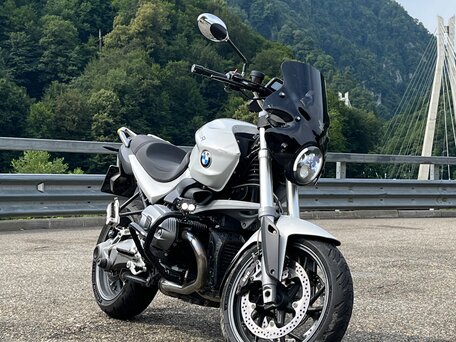 2011 BMW R 1200 R, белый, 670000 рублей, вид 4