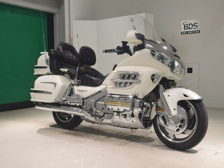 2001 Honda GL 1800 Gold Wing, белый, 877000 рублей, вид 3