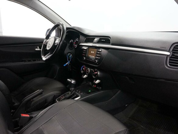 2019 Kia Rio IV, чёрный - вид 10