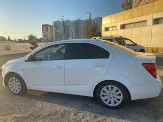 2012 Chevrolet Aveo II, белый, 780000 рублей, вид 3