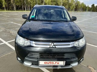 2014 Mitsubishi Outlander III Рестайлинг, чёрный, 1432016 рублей, вид 2