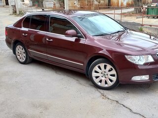 2008 Skoda Superb II, пурпурный, 1320000 рублей, вид 4