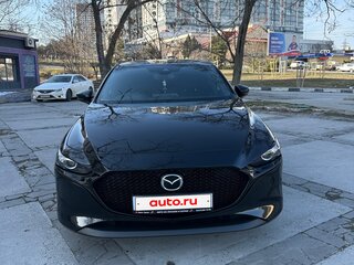 2019 Mazda 3 IV (BP), чёрный, 1790000 рублей, вид 3