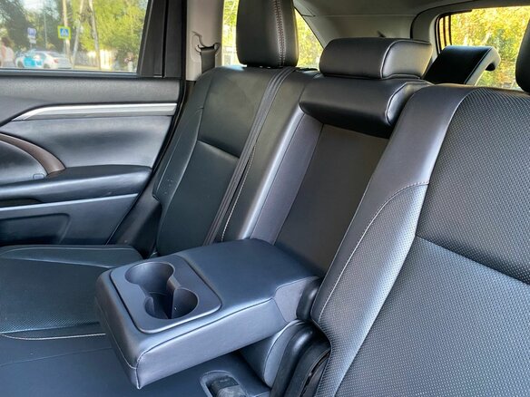 2019 Toyota Highlander III (XU50) Рестайлинг, белый - вид 22
